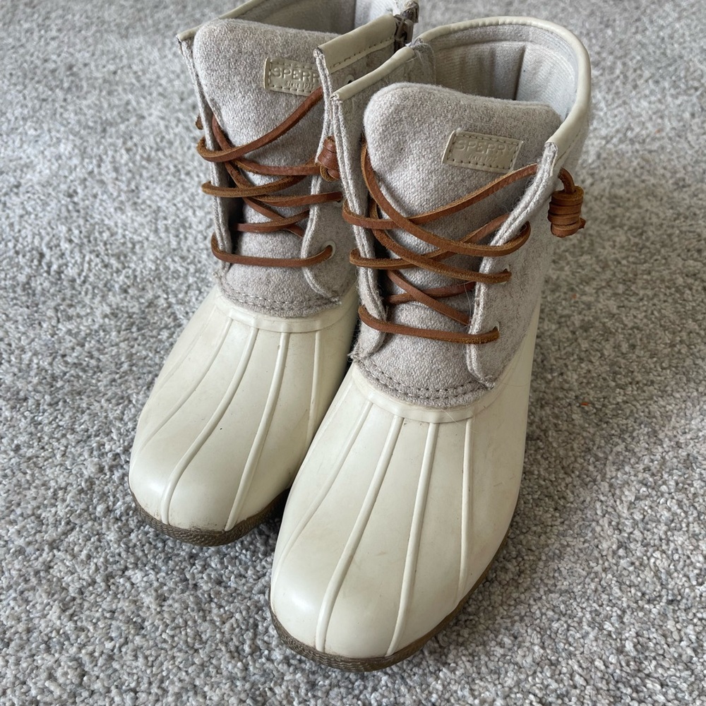 Sperry Cream and Brown Winter Boots Waterproof Design
